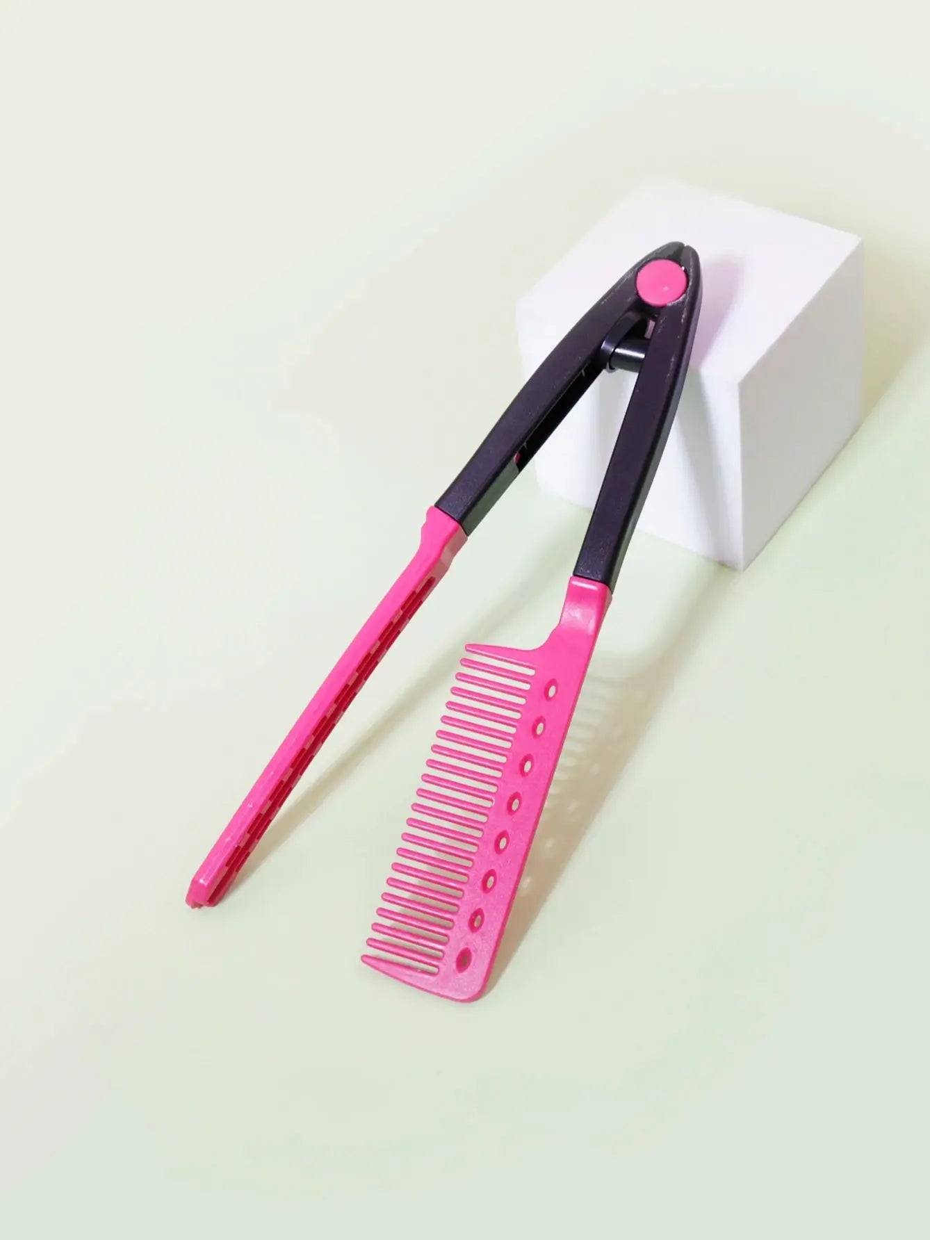 Flat V-Shaped Hair Comb